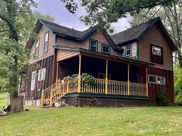 N7093 Knutson Lake Rd, Ogdensburg, WI 54962