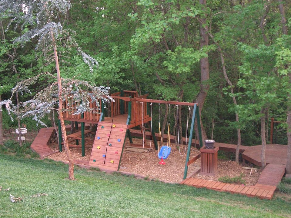 2nd image of 12914 Phillips Rd