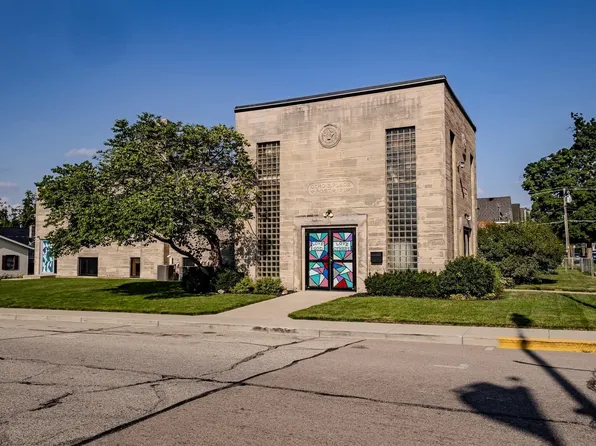 202 N Center St, Bremen, IN 46506