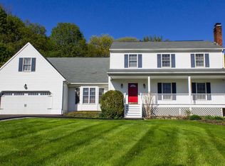 172 Stowe Dr, Poughquag, NY 12570