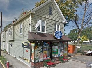 82 Teaneck Rd, Ridgefield Park, NJ 07660