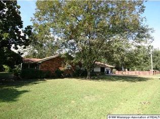 7597 Ellendale Rd, Olive Branch, MS 38654