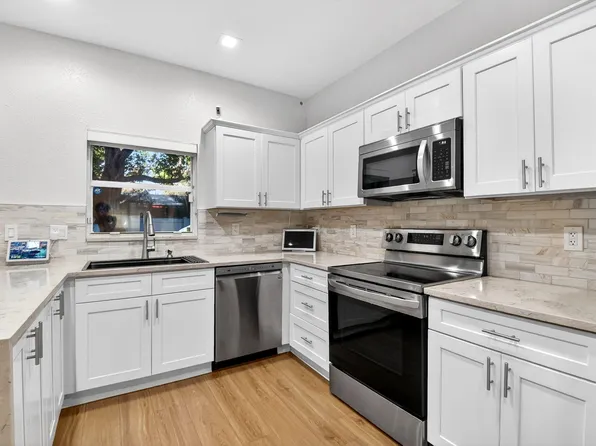 5856 Erik Way, Greenacres, FL 33463