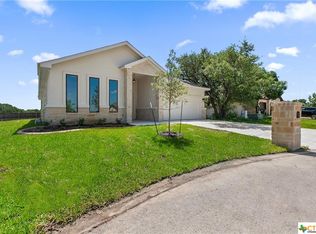 2047 Pirtle Dr, Salado, TX 76571