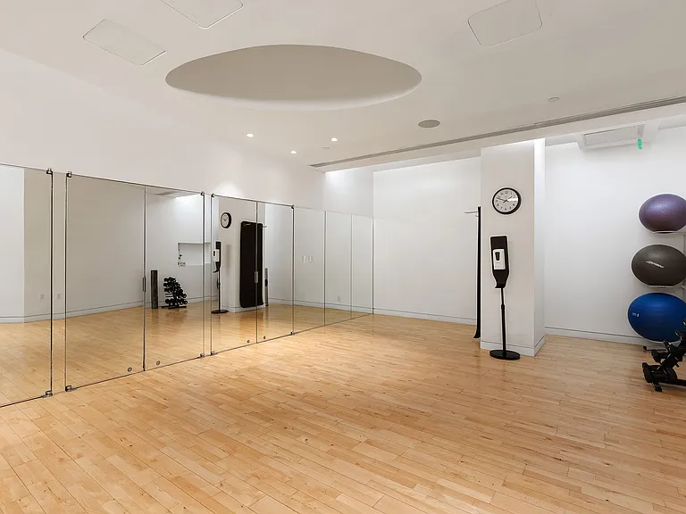 400 Park Ave S #35B — Photo 22
