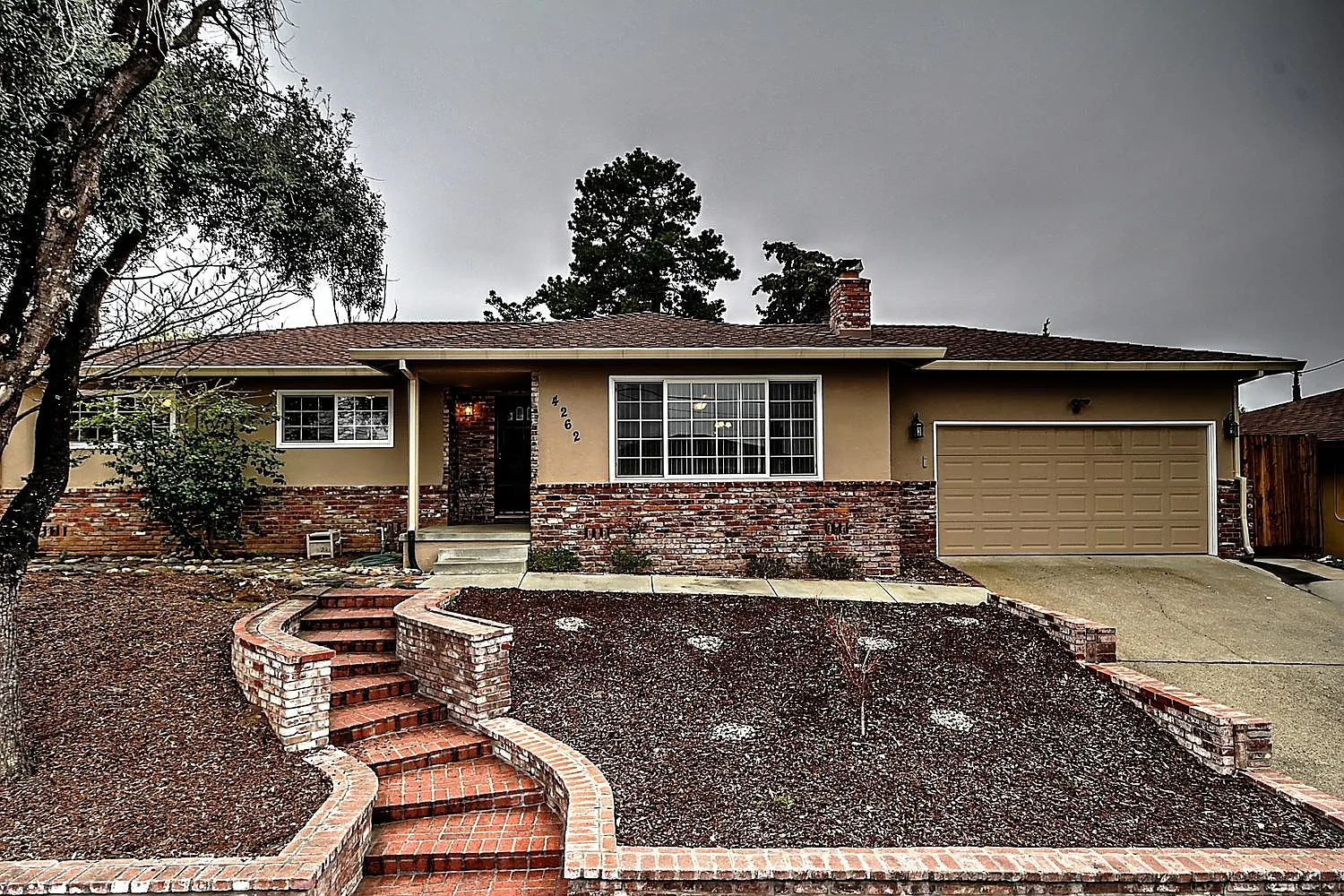 4262 Heights Ave photo 1