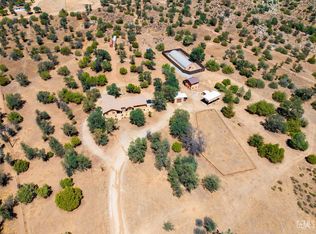 19211 Walker Basin Rd, Caliente, CA 93518