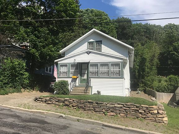 2nd image of 16 Telford St