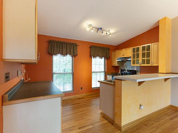 3rd image of 5218 Citrus Dr