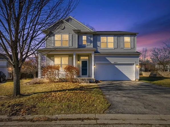 1053 Walker Ct, Antioch, IL 60002