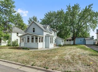 6359 Cedar St, North Branch, MN 55056