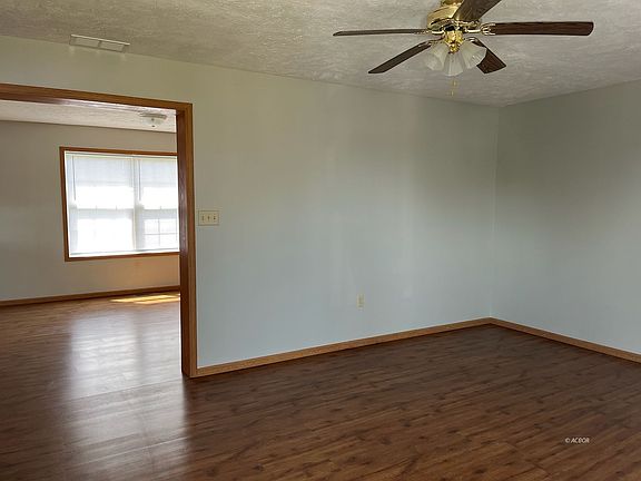 4th image of 438 S Minnesota Ave