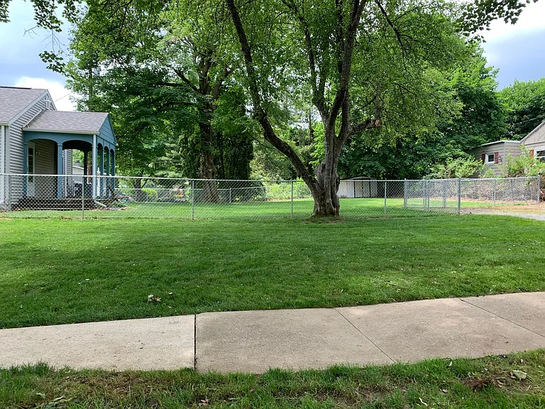 side yard
