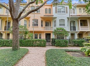 2714 Ravella Way, Palm Beach Gardens, FL 33410