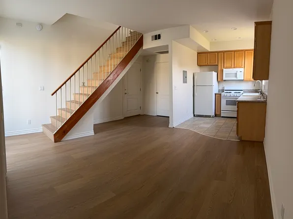 4759 Kester Ave #102, Sherman Oaks, CA 91403