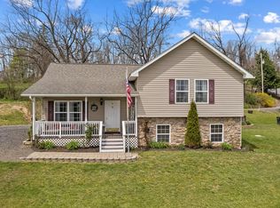 7135 Bloomery Pike, Slanesville, WV 25444