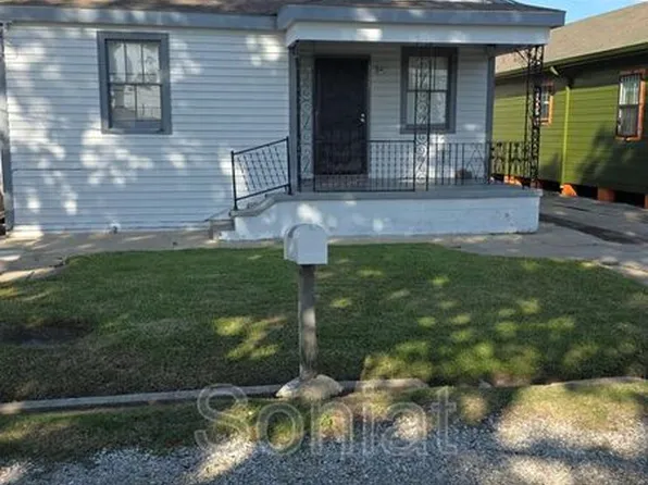 8025 Pompano St, New Orleans, LA 70126