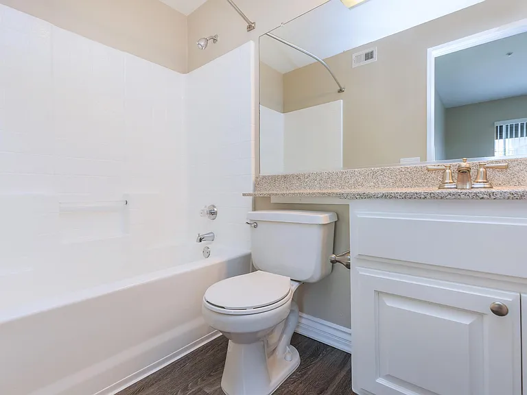 Villas Antonio Apartment Homes — Photo 38