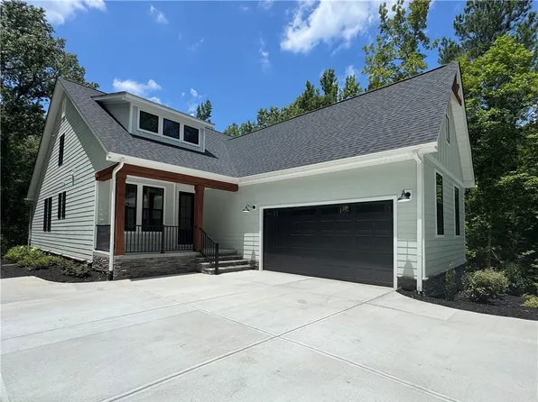 106 Armory Ct, Ninety Six, SC 29666