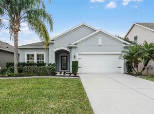 592 Juniper Springs Dr, Groveland, FL 34736