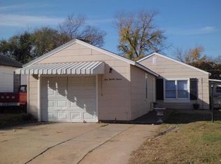 1027 N 11th St, Salina, KS 67401