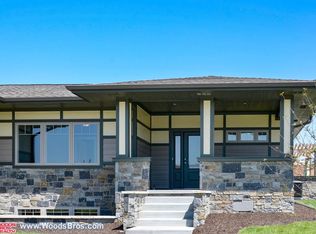 810 Aster Rd, Lincoln, NE 68521