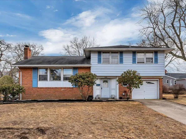 160 Ramblewood Ter, Mount Laurel, NJ 08054
