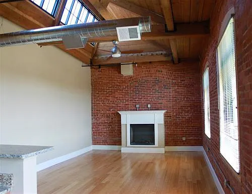 Building Photo 5