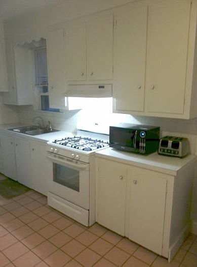 Clean & Renovated Kitchen
