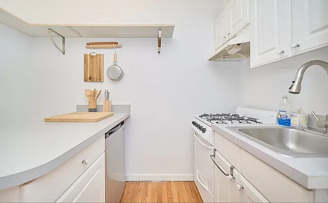 Rented by Living New York | media 12