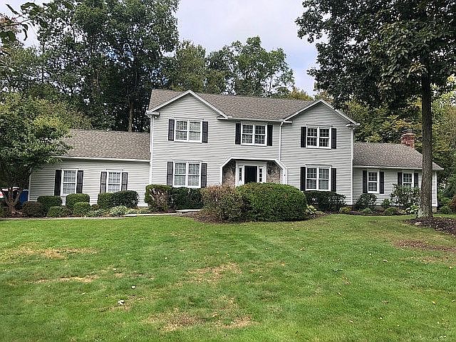 2nd image of 191 Meadows End Rd