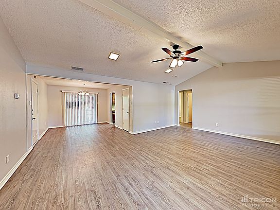 3rd image of 1133 Harvest Hill Cir