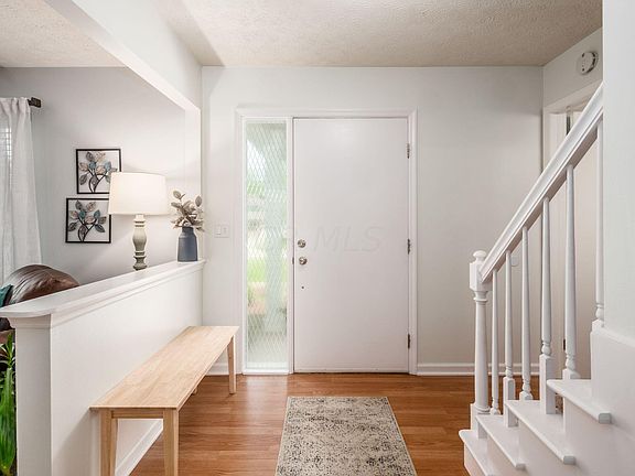 5th image of 10395 S Crosset Hill Dr