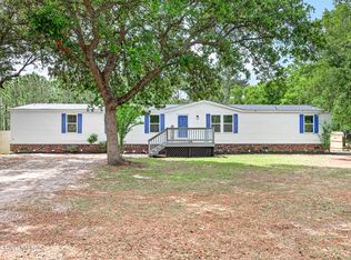 335 Queens Haven Rd, Hubert, NC 28539