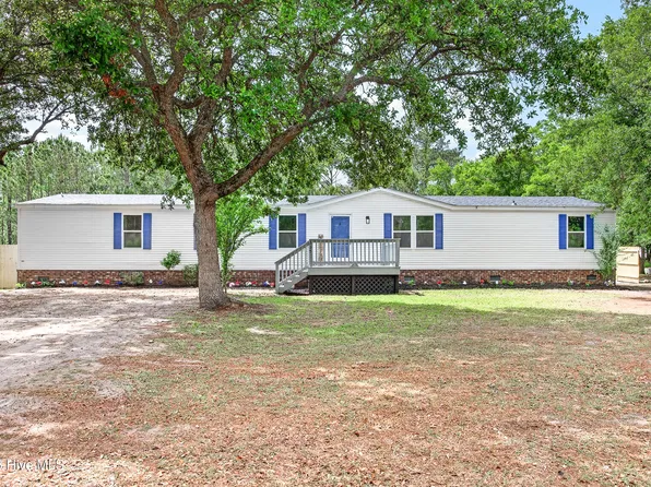 335 Queens Haven Road, Hubert, NC 28539
