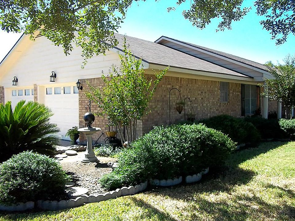 1st image of 891 High Oaks Dr