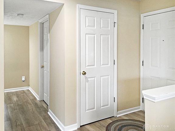 2nd image of 1513 Commons Dr