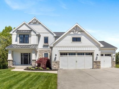 2497 Saddle Dr NE, Belmont, MI, 49306