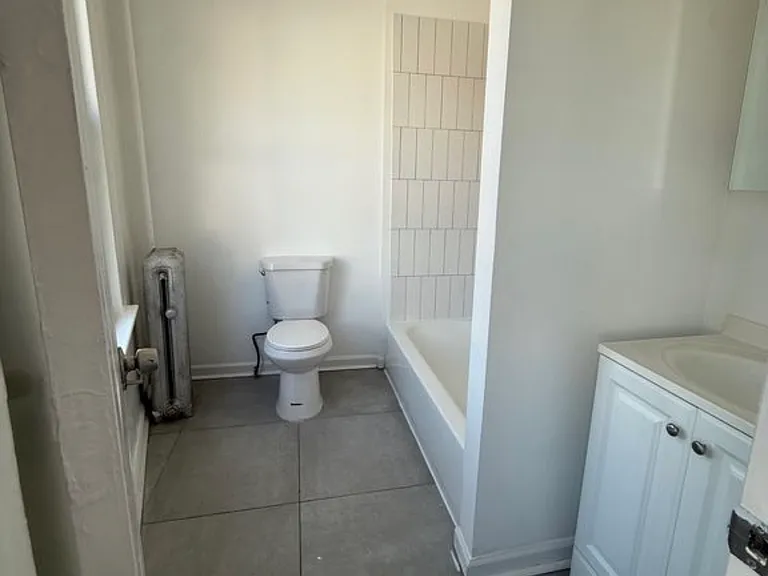 1034 S Orange Ave #1X — Photo 8