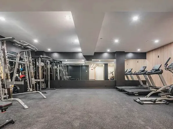 2913 Snyder Avenue image 12 of 14