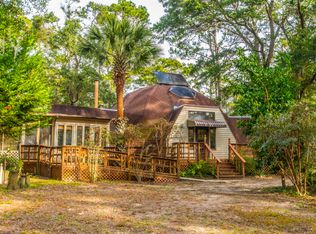 8595 Raccoon Island Rd, Edisto Island, SC 29438
