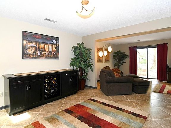4th image of 1693 Brookwood Dr