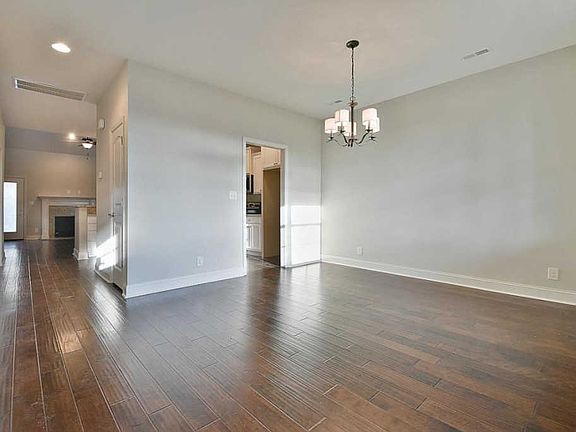 2nd image of 3070 Oakwood Hills Ln
