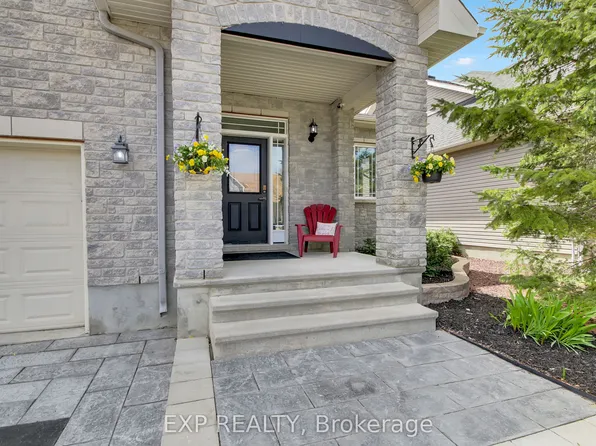 88 McGregor St, Carleton Place, ON K7C 0B8
