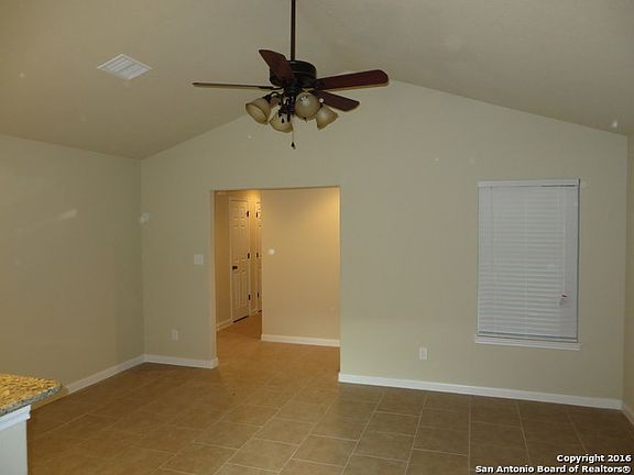 2nd image of 4247 Treegarden St
