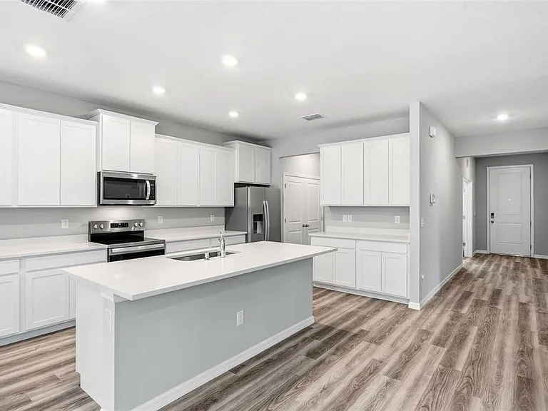 10497 Farm Hill Ave — Photo 7