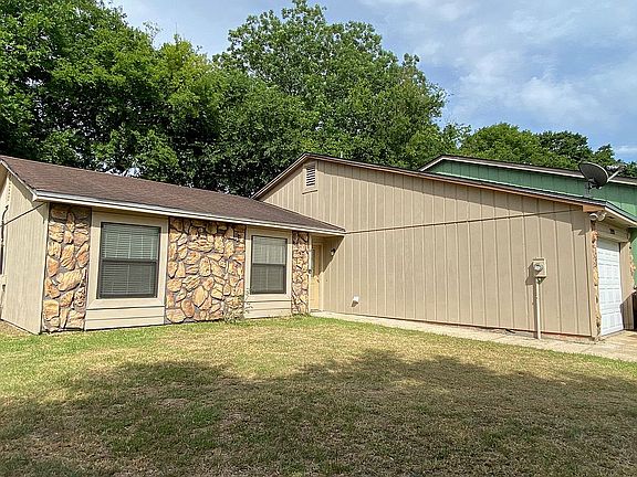 2nd image of 2499 Manzanita Ct