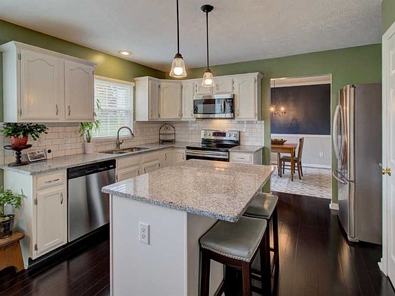 5th image of 2903 Whitley Ct
