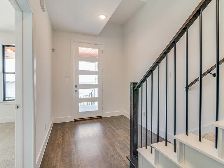 800 War Admiral Dr — Photo 4