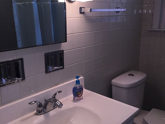 2nd image of 1216 Princeton Pl
